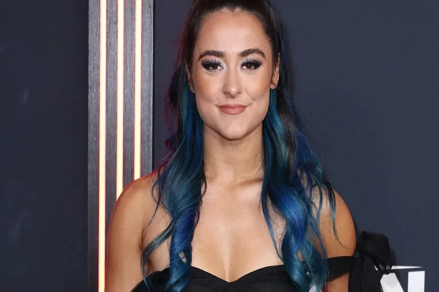 Lyra Valkyria Height